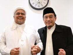 Pendukung Habib Rizieq Mendukung RIDO