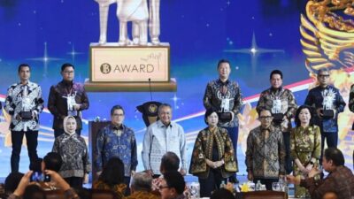 “Dua Penghargaan Diraih oleh BSI di BI Award 2024, Apa Prestasinya?”