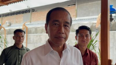 Jokowi Tak Lagi Berada di Pangkuan PDIP: Apa yang Terjadi?